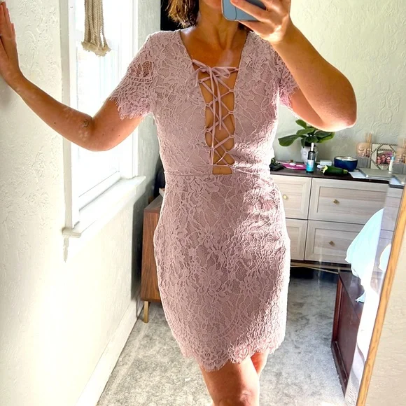 white christmas dresses Tobi Dress – Dress the Population main image 0
